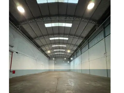 Galpon en Alquiler en Centro, USD 10.000