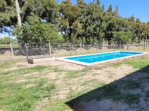 CASA EN VENTA  5 AMB. EN BARRIO  SAN FELIPE-CANNING