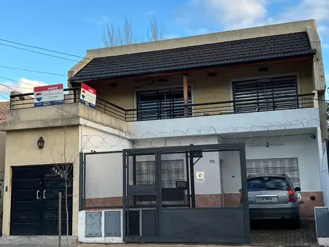 Depto Tipo Casa en Venta de 5 ambientes