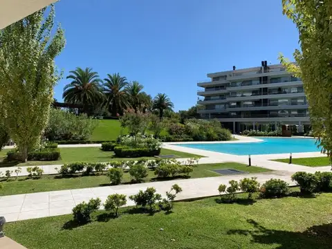 Departamento en Venta con 2 cocheras