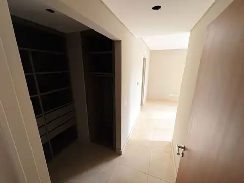 Departamento en Venta con 2 cocheras