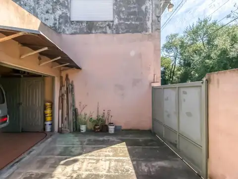 Depto Tipo Casa en Venta con 1 cocheras