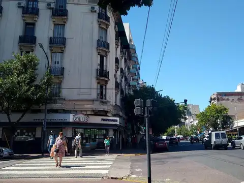 Local en Venta en Boedo, USD 1.550.000