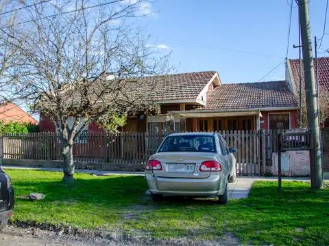 Casa en Venta con 1 cochera