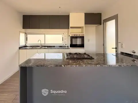 Casa 3 ambientes con 2 baños