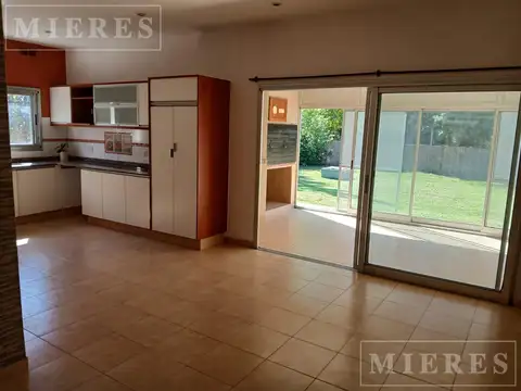 Casa en alquiler anual en La Barra Village