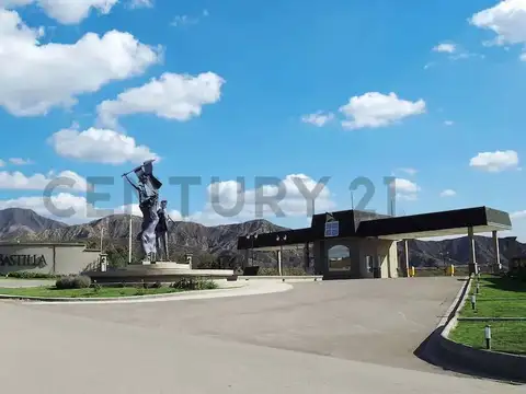 LOTE BARRIO PIRVADO LA BASTILLA