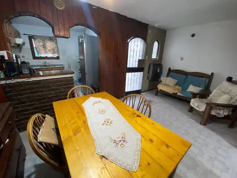 Casa en Venta con 1 cochera