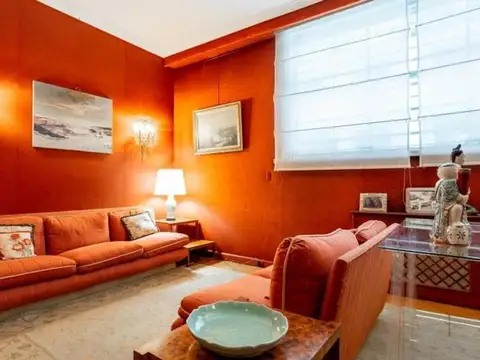 Guido 1600 , Piso PB