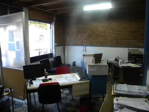 Amplio Local en via publica