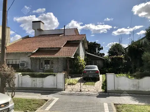 DOBLE LOTE - 4 dorm - 3 baños - Vta Dta - Apto Crédito - OPORTUNIDAD 