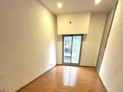 Casa 6 ambientes con 2 baños