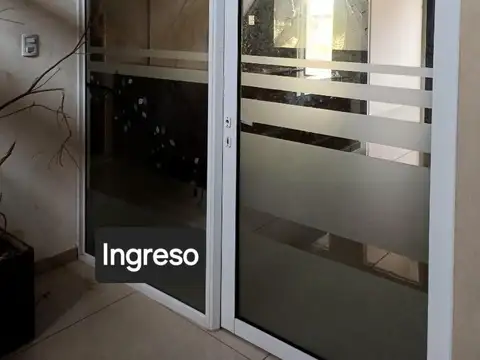 Av. Maipú 3911 , Piso 1