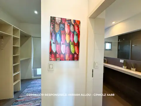 Casa 5 ambientes con 4 baños