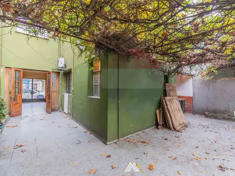 VENTA CASA TRES CRUCES 3 DORMITORIOS GARAJE JARDÍN