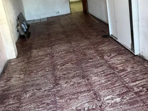 DEPARTAMENTO DE 2 AMBIENTES MUY AMPLIOS EN SAN JUSTO