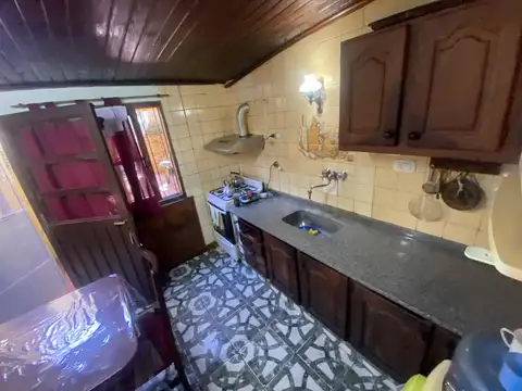 Casa mas departamento City Bell