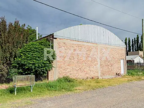 ALQUILER  GALPON 240 M2  EN Plottier