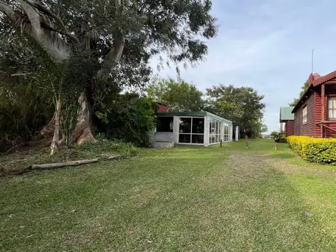 COMPLEJO DE CABAÑAS SOBRE EL RIO PARANA EN VENTA