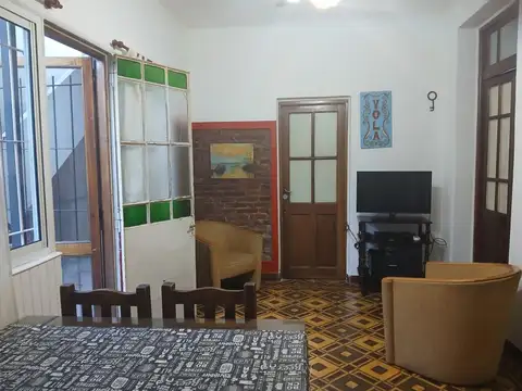 Depto Tipo Casa en Alquiler de 3 ambientes