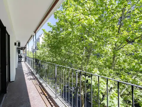 Avenida Pueyrredón 2400, Piso 5