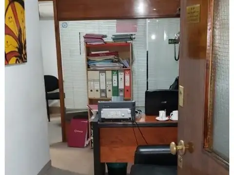 RETASADA  - OFIC DESOC  1°P - OPCIÓN C/LOCAL RENTADO EN PB -