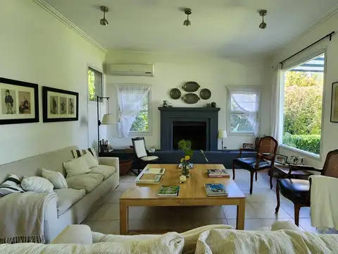 Casa en Venta en Los Ombúes, USD 890.000
