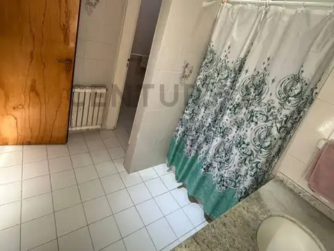 VENADO TUERTO - CASA DE 3 DORMITORIOS A METROS DE AV. JORGE NEWBERY