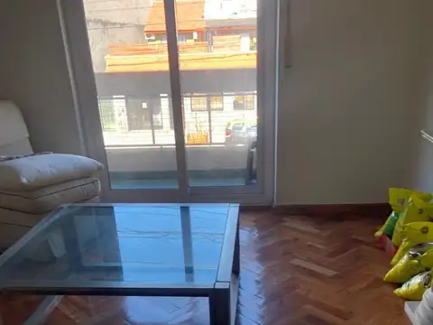 Avenida Juan De Garay 4000, Piso 1