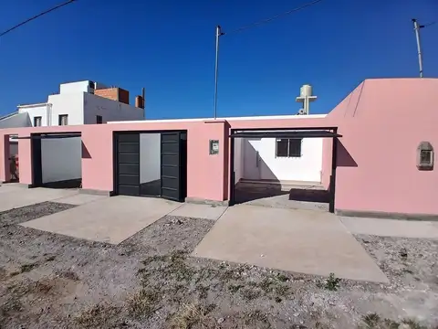 Venta 4 departamentos y salón comercial-C. Quijano