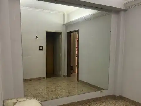 Casa 2 ambientes con 1 baño