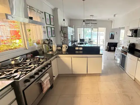 Casa en Venta de 5 dormitorios