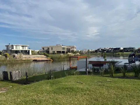 Lote en Barrio Cerrado Puertos del Lago Costas -Escobar