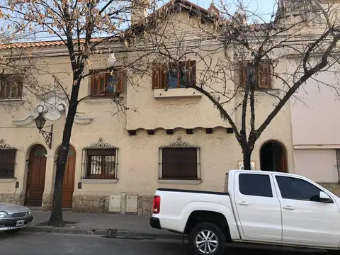 RIVADAVIA AL 300
