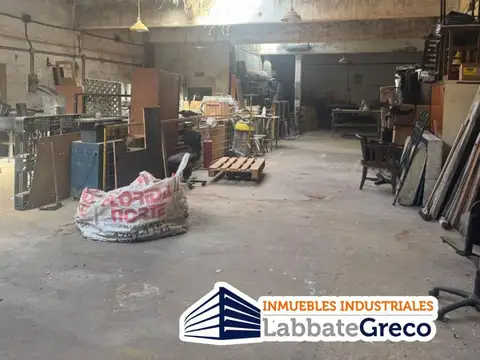 Galpon en Venta 40,54  mts Fondo