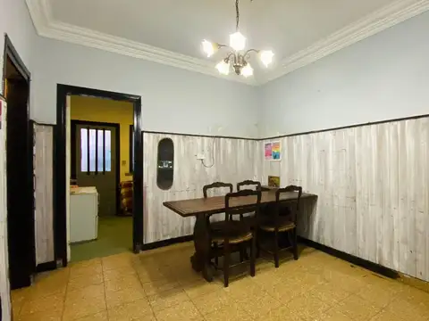 Casa 3 ambientes con 2 baños