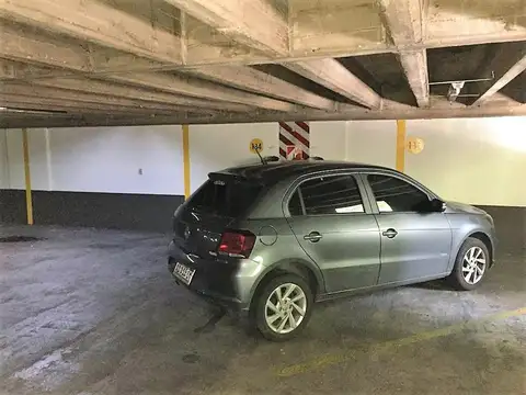 Av Santa Fe y Laprida - Cocheras Fijas Cuebiertas - Barrio N