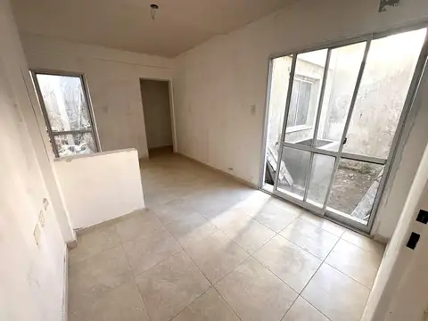 DPTO. EN PLANTA BAJA - 1 DORMITORIO -  BARRIO SUR
