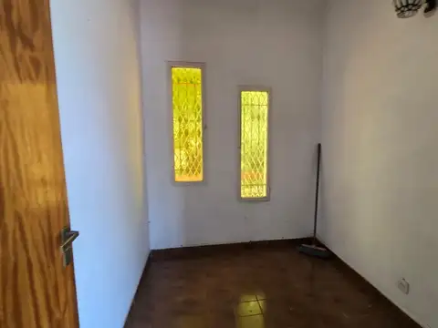 Olavarria 200, Piso 1