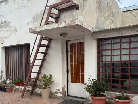 Depto Tipo Casa en Venta 45 años