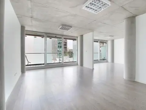 VENTA   DE OFICINA DE 75,24 M2 CON BALCON Y COCHERA  EN PALERMO  HOLLYWOOD