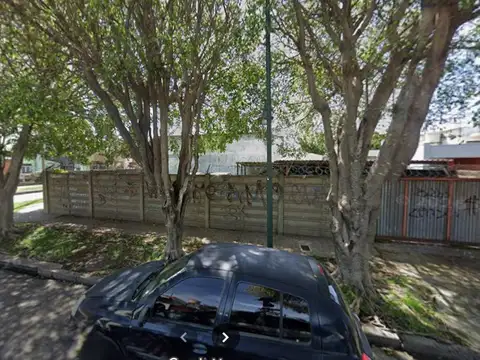 TERRENO A LA VENTA EN ESQUINA DE 235m2