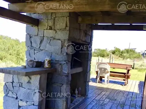 Casa 3 ambientes con 2 baños