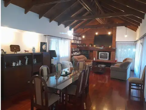 Casa en Venta de 4 dormitorios