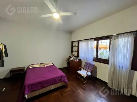 Casa 4 ambientes en venta en zona la perla