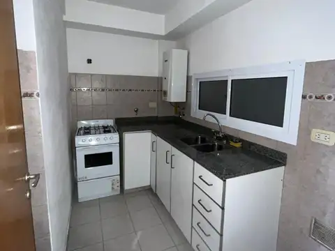 Departamento en Alquiler en La Plata, $ 550.000