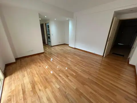 2 AMBIENTES 50 M2 SEMI-PISO 20 AÑOS. LAVADERO INDEPENDIENTE.