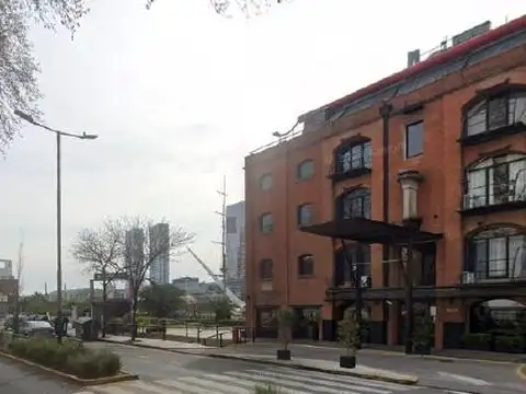 Avenida Alicia Moreau De Justo 1000