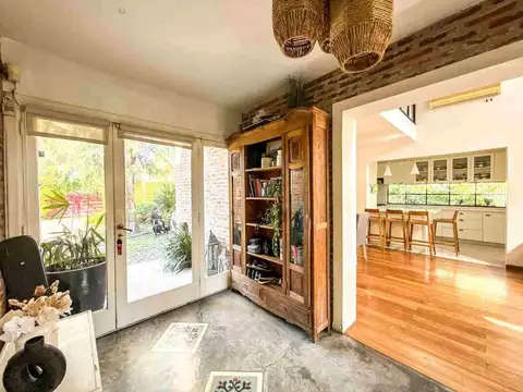 Casa 6 ambientes con 3 baños