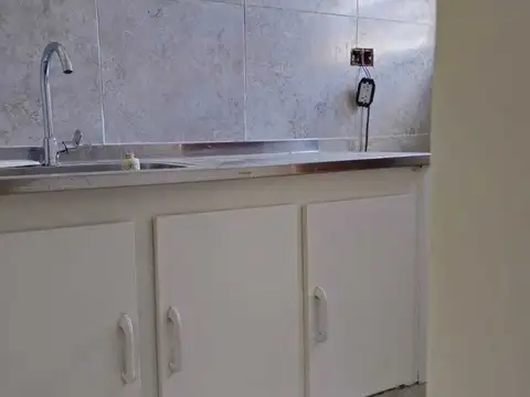 Depto Tipo Casa en Alquiler 50 años